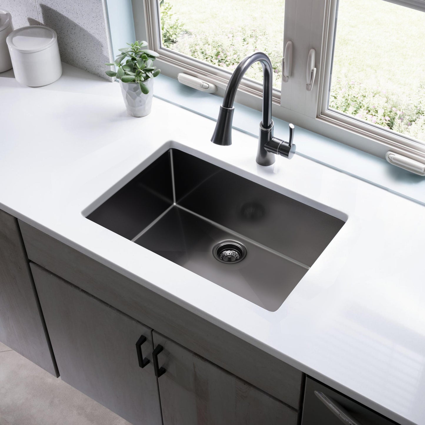 28" x 19" Gunmetal Black Single Bowl Stainless Steel Undermount Kitchen Sink (16 Gauge) ｜ALWEN