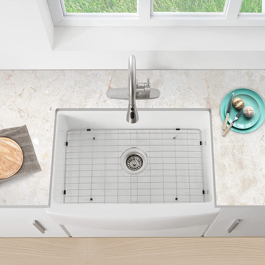 33" X 21" Farmhouse Sink, Fireclay Ceramic Single Bowl Kitchen Sink, White Apron Sink with Protective Bottom Grid and Strainer
